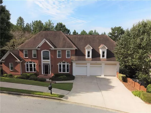 3020 Leeds Garden LN, Alpharetta, GA 30022