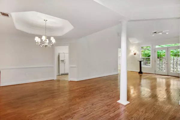 Atlanta, GA 30342,4537 Wieuca RD NE
