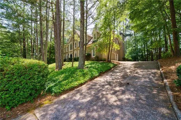 Roswell, GA 30075,250 Lochland CIR