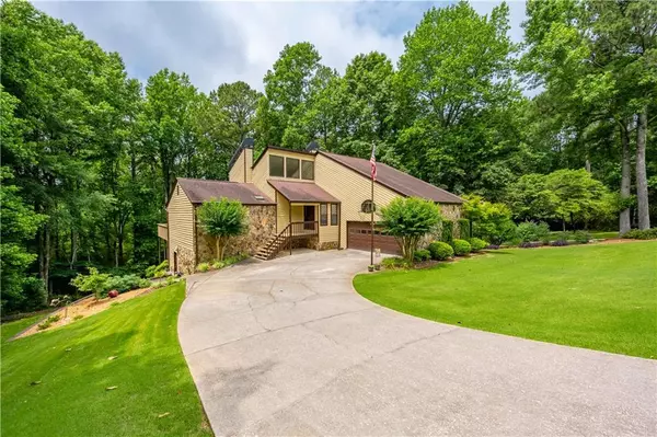 290 Hambridge CT, Lawrenceville, GA 30043