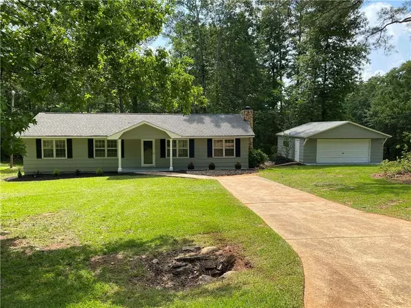 12 Westwood Ct, Griffin, GA 30223