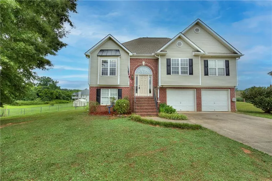 145 Peach Blossom LN SE, Calhoun, GA 30701