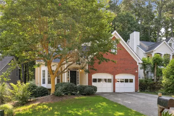 165 Riversong DR, Alpharetta, GA 30022