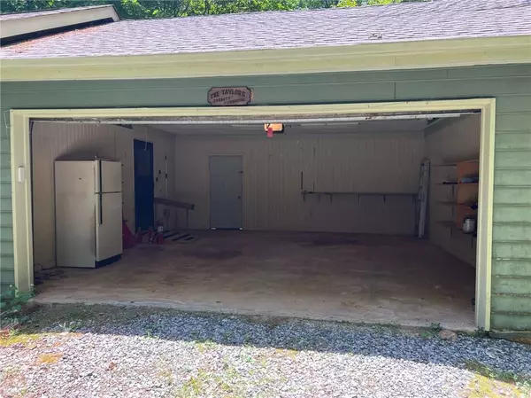 Cumming, GA 30040,1925 Valley LN