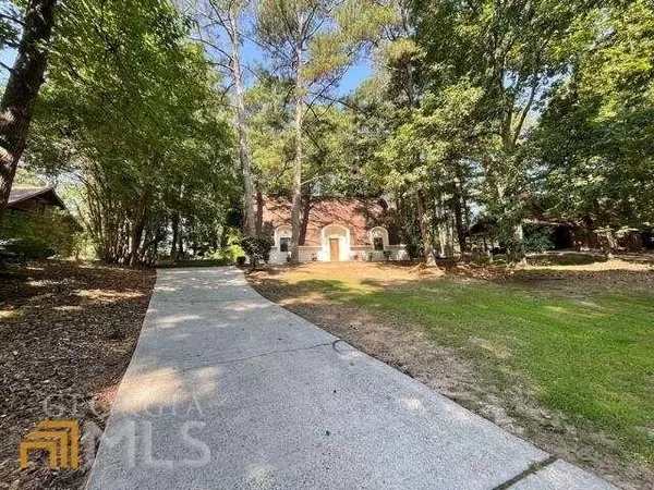 Riverdale, GA 30296,6635 Autumn West DR