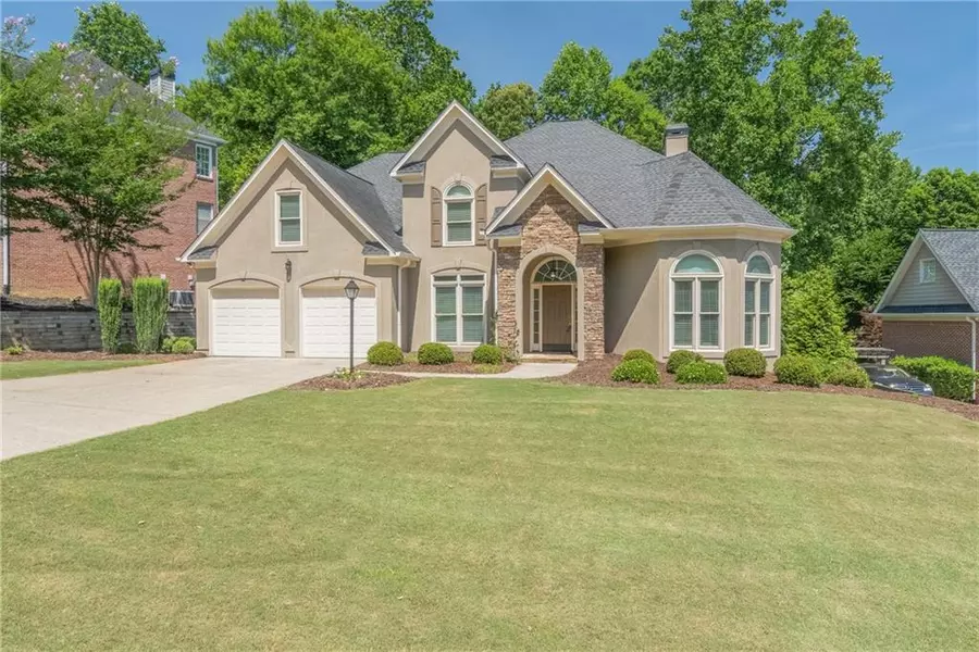 6675 River Crest PT, Suwanee, GA 30024