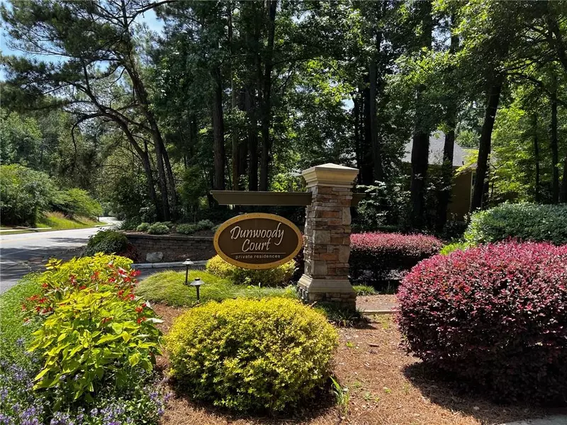 1009 Dunbar DR, Dunwoody, GA 30338