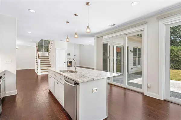 Scottdale, GA 30079,860 EAST AVE