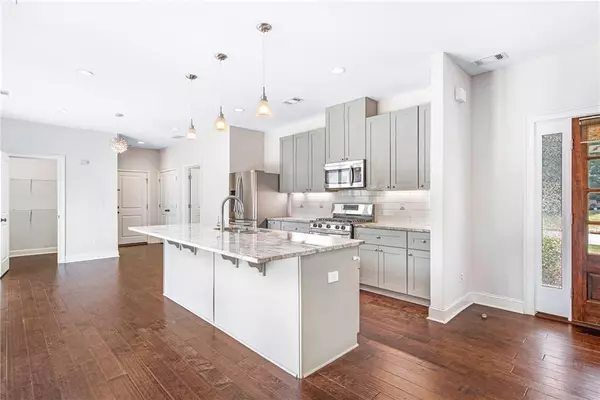 Scottdale, GA 30079,860 EAST AVE