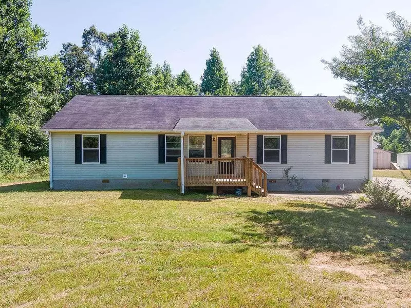 16 Little John LN, Murrayville, GA 30564