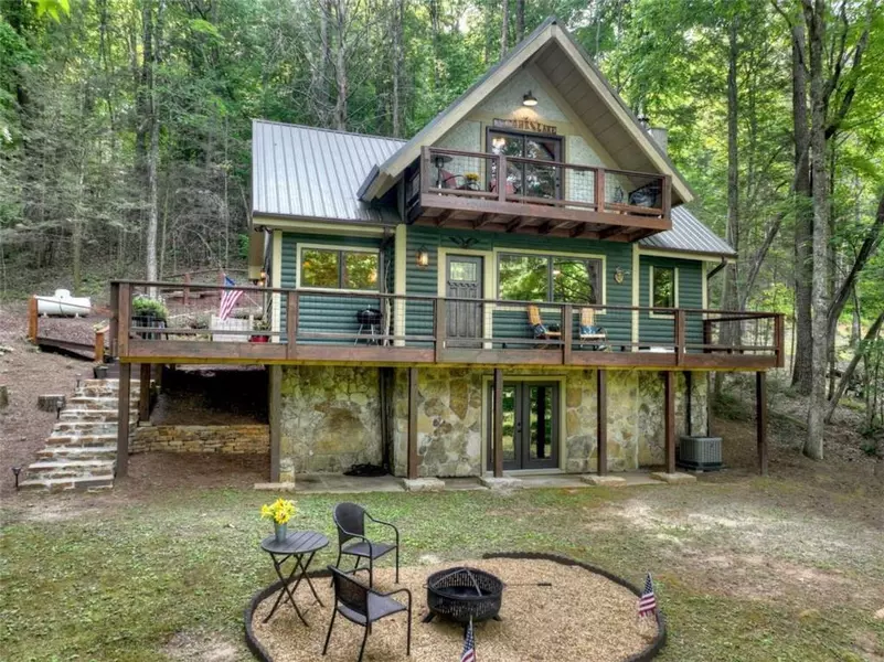 156 Bear Paw TRL, Blue Ridge, GA 30513