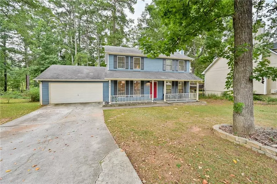 531 Julius DR, Stone Mountain, GA 30087