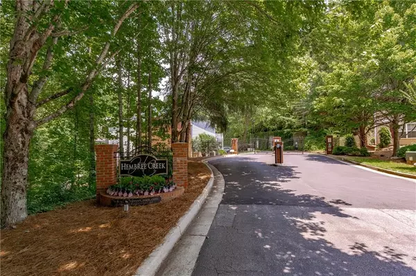 Roswell, GA 30076,514 Streamside DR #514