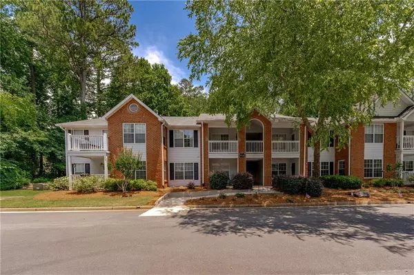 Roswell, GA 30076,514 Streamside DR #514