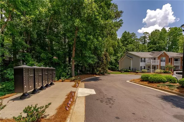 Roswell, GA 30076,514 Streamside DR #514