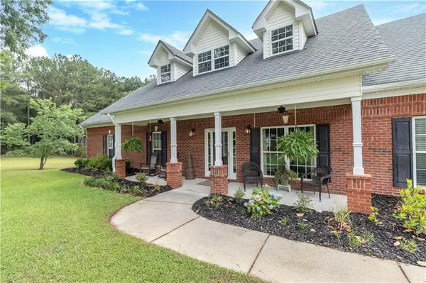 165 Jennifer Ln, Covington, GA 30016