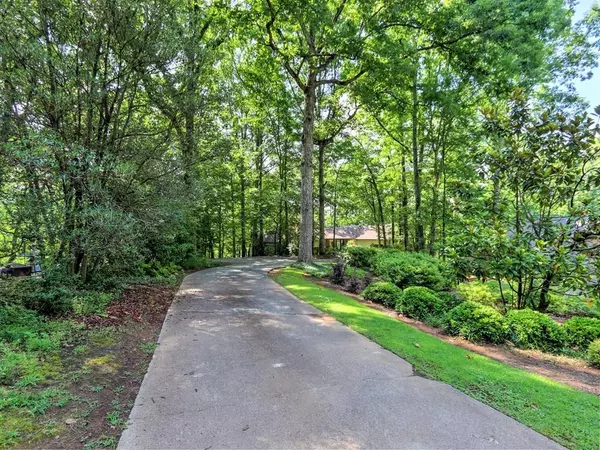 Roswell, GA 30076,135 Beech Lake CT