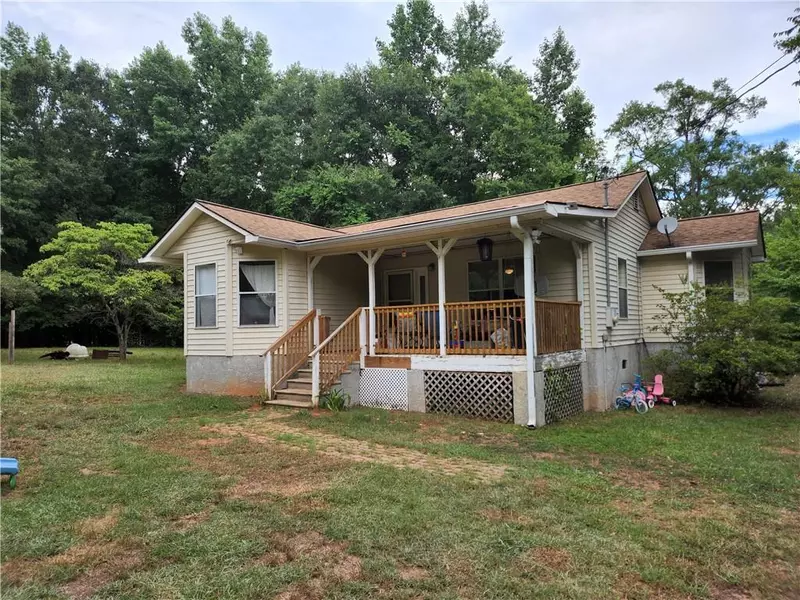 305 Boogers Hill RD, Oxford, GA 30054