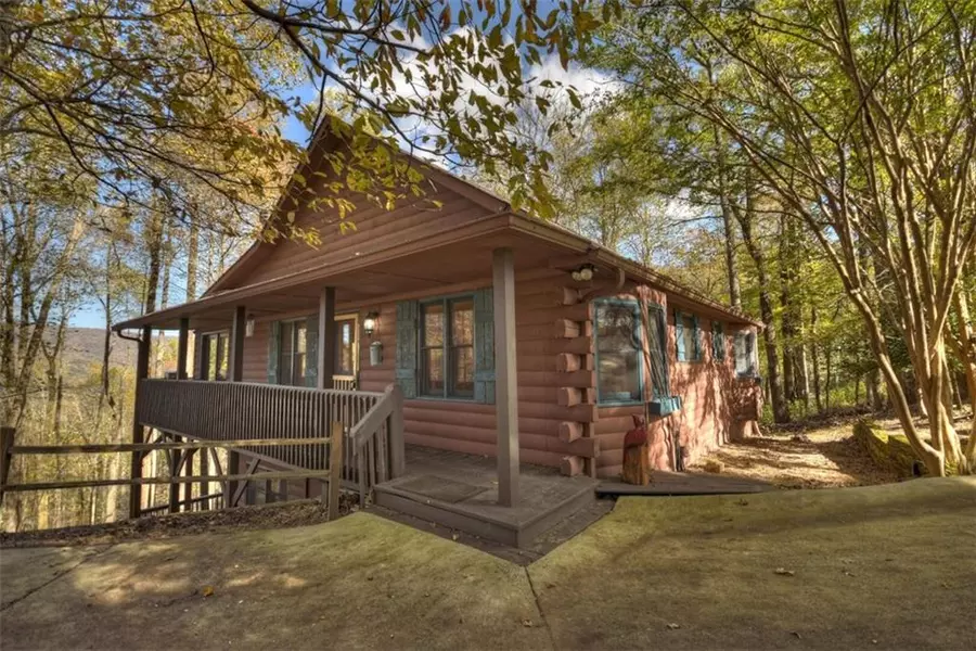 1831 Walnut RDG, Ellijay, GA 30536