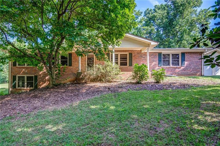 931 Water Tank RD, Canton, GA 30115