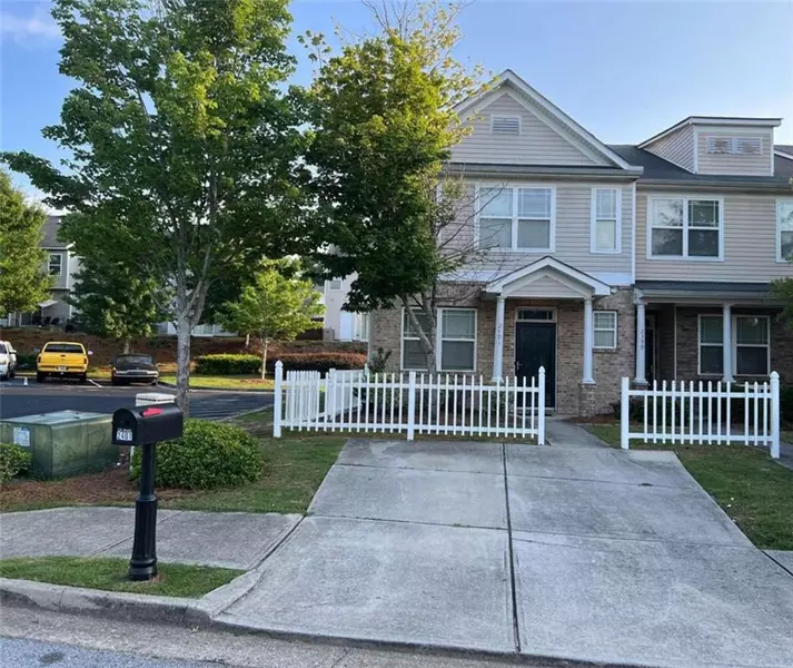 2401 Bigwood TRL, Atlanta, GA 30349