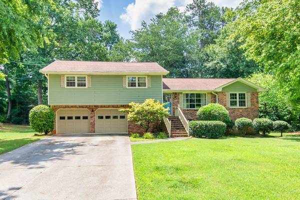 5374 Pounds DR N, Stone Mountain, GA 30087