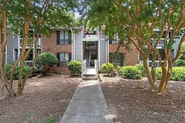 Roswell, GA 30075,526 Warm Springs CIR