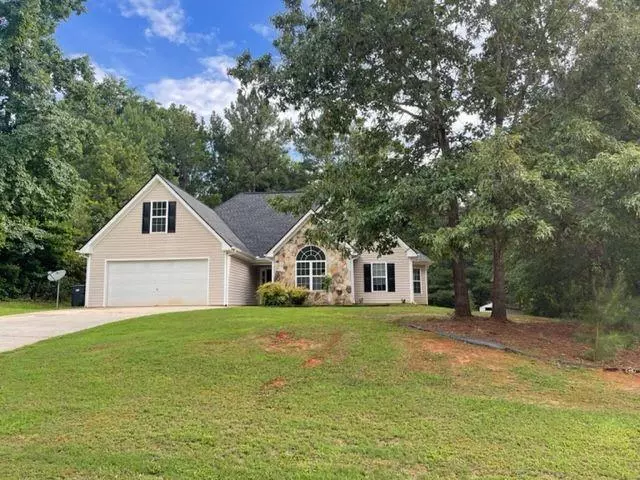 45 Hazelnut CT, Covington, GA 30016