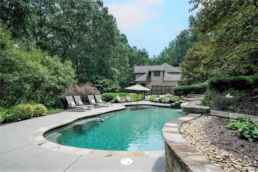 7050 Heard RD, Cumming, GA 30041