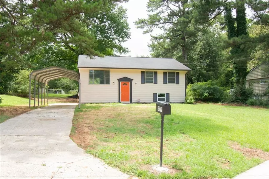 4077 SWEETBRIAR LN, Forest Park, GA 30297