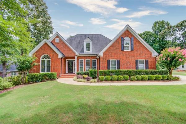 4895 Duncans Lake DR, Buford, GA 30519