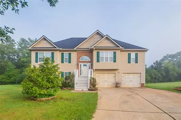 80 Craig Meadows LN, Douglasville, GA 30134