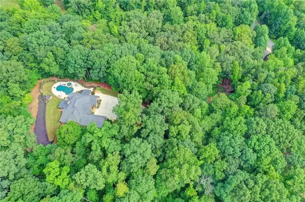 1045 Arbor Lake WALK, Hoschton, GA 30548