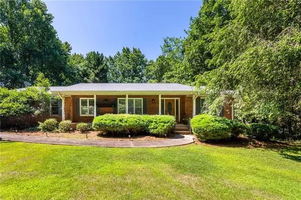 2111 Imperial DR,  Gainesville,  GA 30501