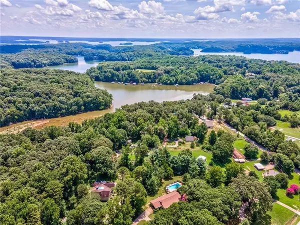 7095 Diana CIR, Gainesville, GA 30506