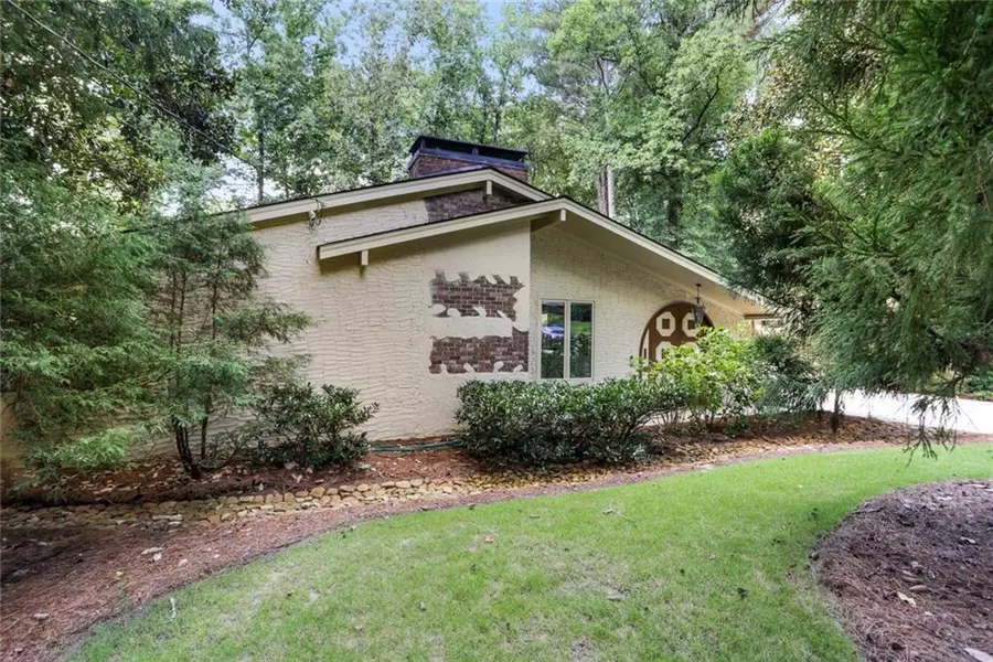 5328 N Peachtree RD, Dunwoody, GA 30338