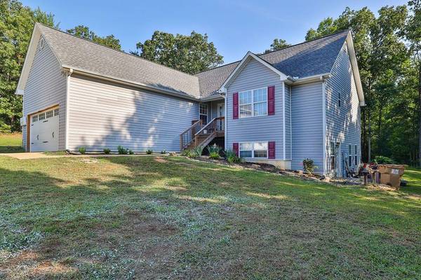 6935 CEDAR RIDGE DR, Gainesville, GA 30506