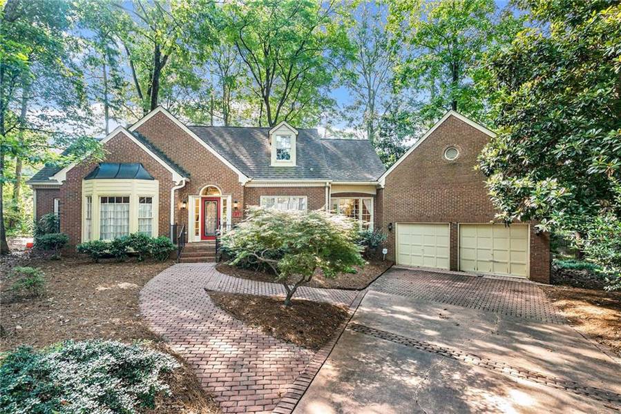 21 Downshire LN, Decatur, GA 30033