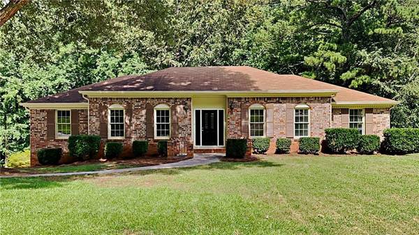 1061 Redan TRL, Stone Mountain, GA 30088