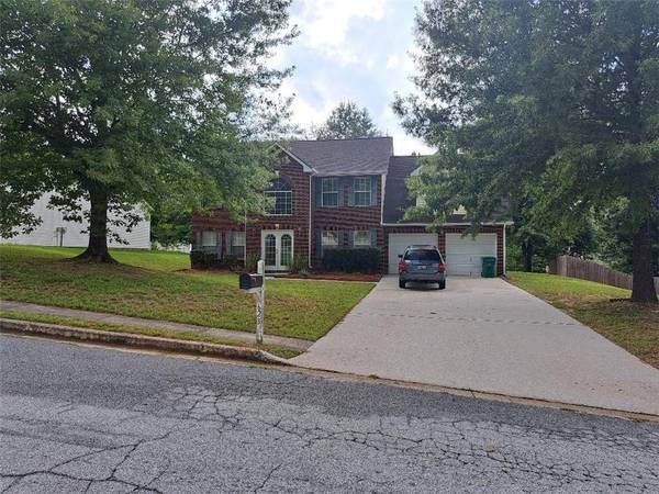 623 Robin RDG, Stone Mountain, GA 30087