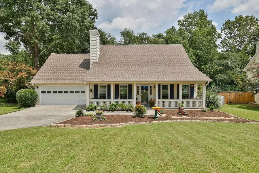 2211 Duck Hollow TRCE, Lawrenceville, GA 30044