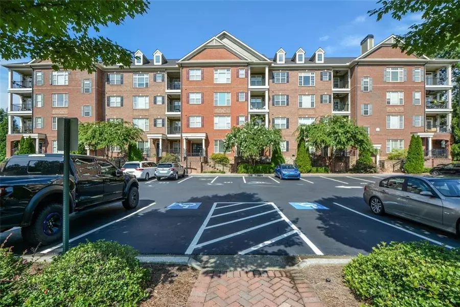 2300 Peachford RD #4407, Dunwoody, GA 30338