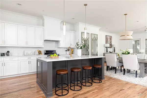 Marietta, GA 30064,230 Crescent CIR SW