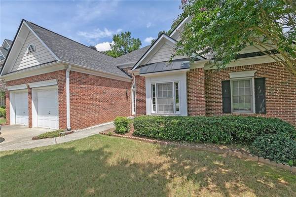 2009 Barrett Knoll CIR NW, Kennesaw, GA 30152