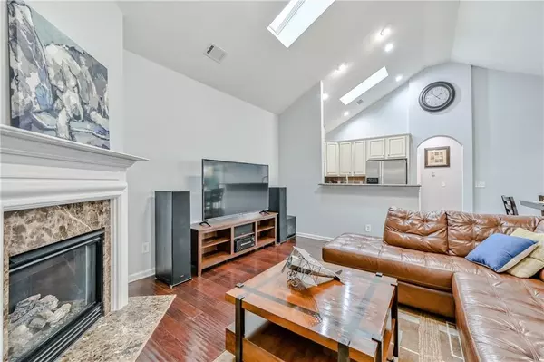 Acworth, GA 30102,206 Oakleaf DR