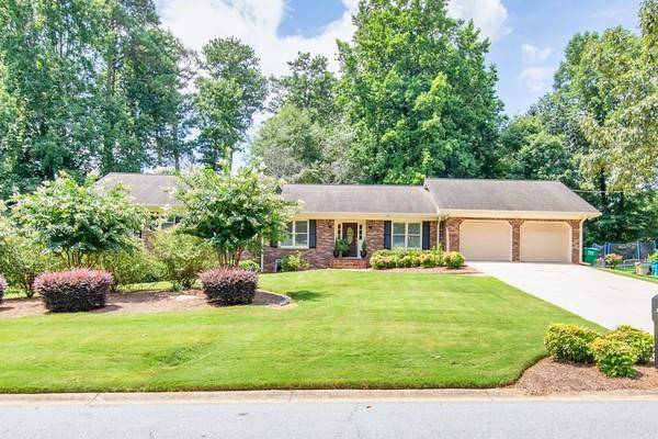 793 Lions TRL, Stone Mountain, GA 30087