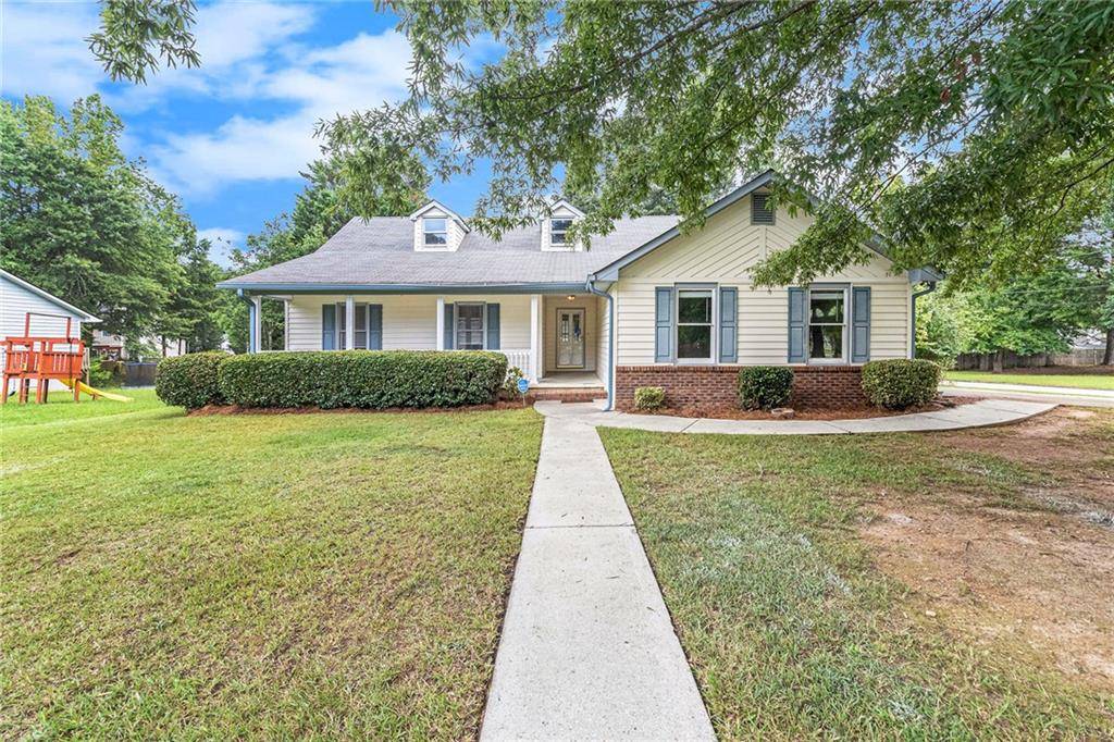 9 Jeriana DR, Hampton, GA 30228