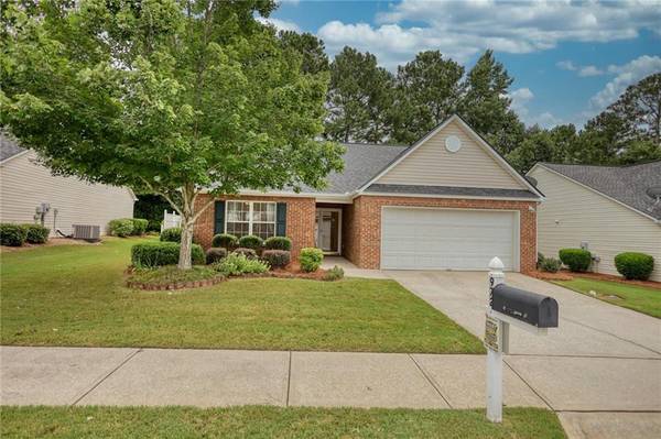 972 Village View CIR, Loganville, GA 30052