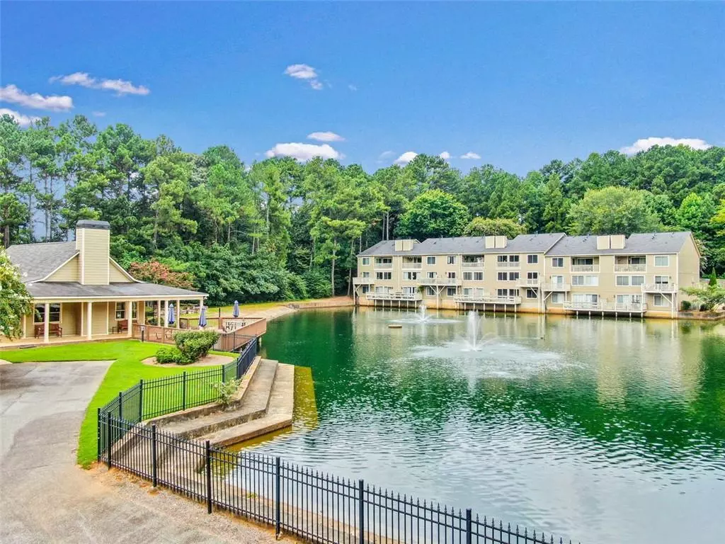 Smyrna, GA 30080,40 LAKES EDGE DR SE