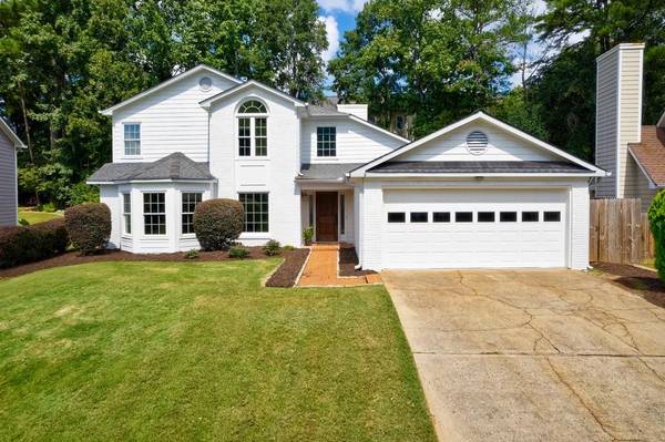 9055 Club River DR, Roswell, GA 30075